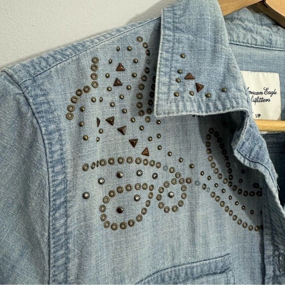 American Eagle Western Chambray Shirt Womens S Light Wash Blue Studded Boho VGUC - Picture 9 of 13